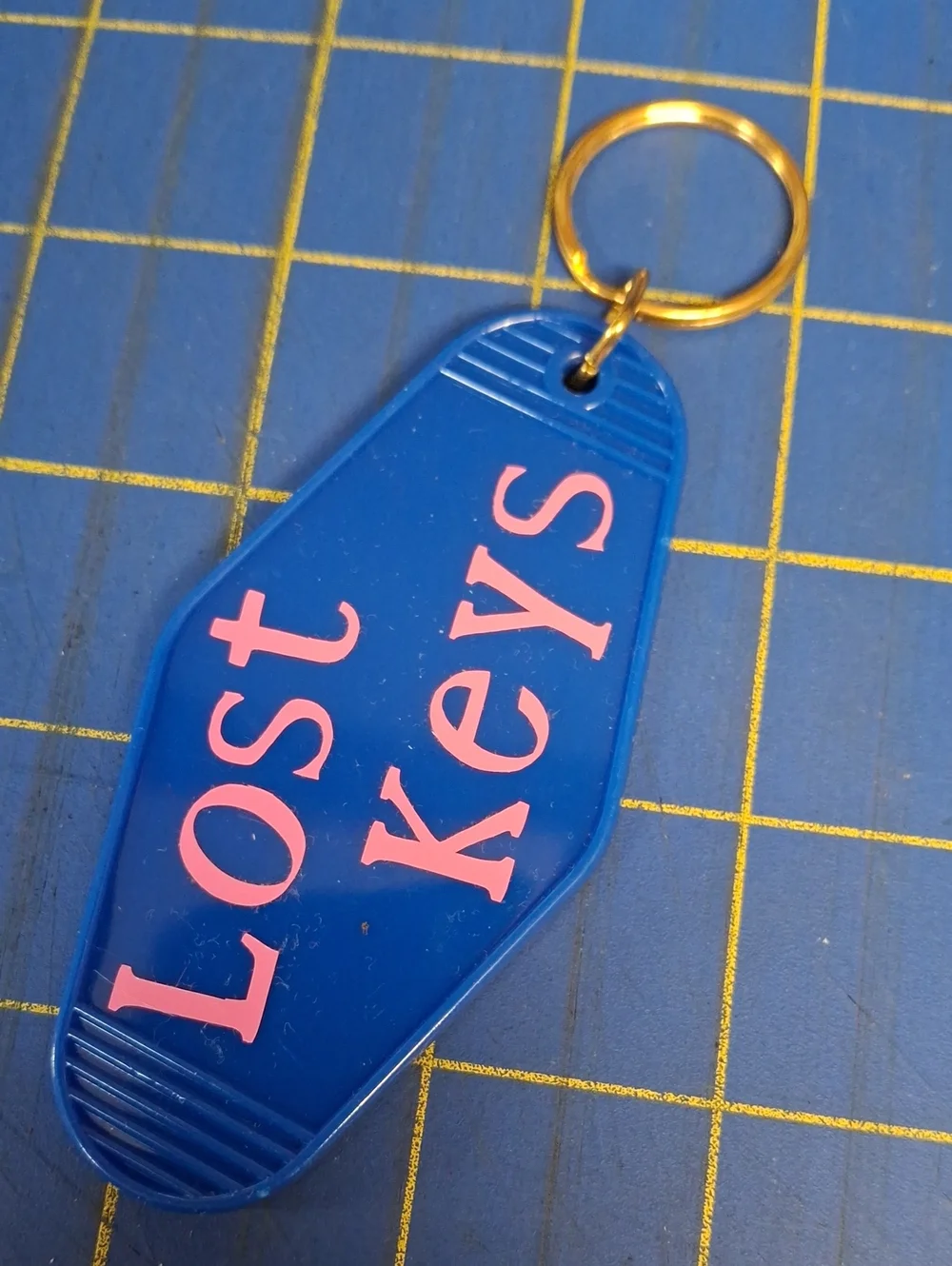 Lost Keys Blue & Pink Retro Hotel 3.5